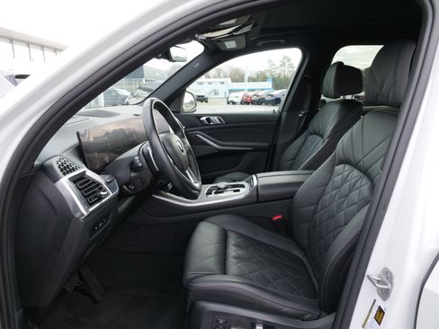 Used 2024 BMW X5 xDrive40i image 16