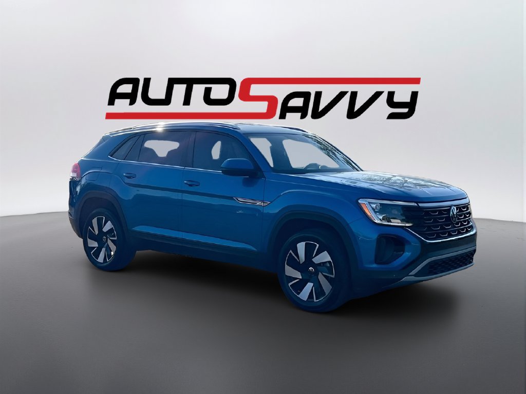 Used 2024 Volkswagen Atlas Cross Sport SE FWD image 1