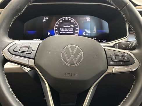 Used 2026 Volkswagen Taos SE FWD image 24