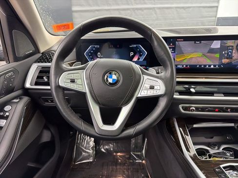 Used 2024 BMW X7 xDrive40i w/ Executive Package image 8