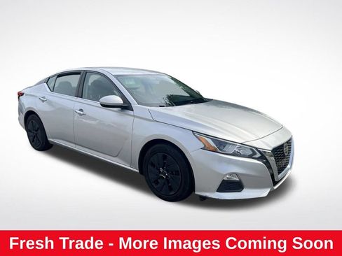Used 2019 Nissan Altima 2.5 S FWD image 1