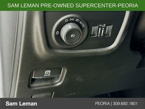 Used 2024 Jeep Grand Cherokee Limited image 10