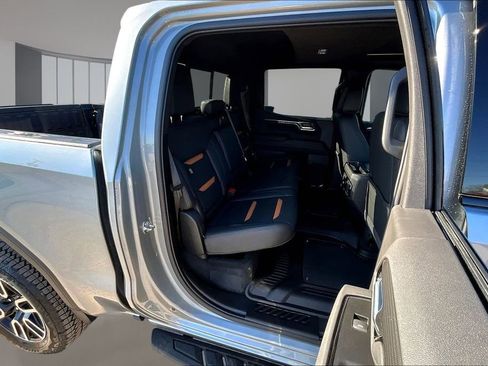 New 2026 GMC Sierra 1500 AT4 w/ AT4 Premium Package AWD/4WD image 9