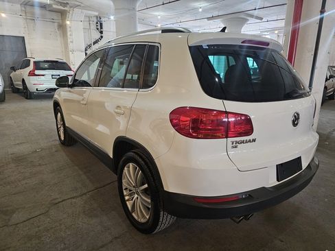 Used 2016 Volkswagen Tiguan SE image 2