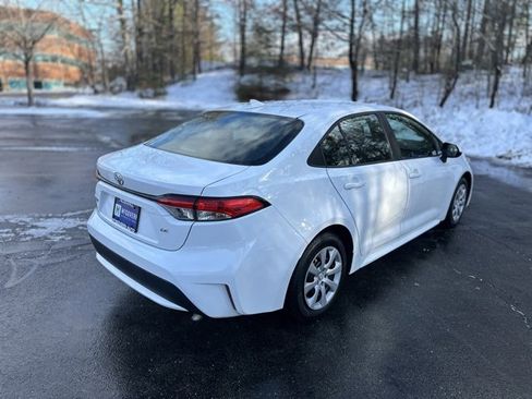 Used 2021 Toyota Corolla LE w/ Carpet Mat Package (TMS) image 6