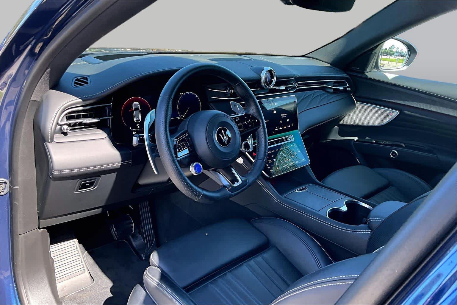 Used 2025 Maserati Grecale Modena AWD/4WD image 18