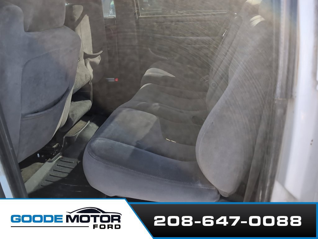 Used 2004 GMC Sierra 2500 SLE w/ Heavy-Duty Power Package AWD/4WD image 6