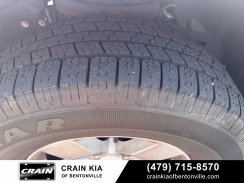 Used 2022 RAM 1500 Tradesman w/ Chrome Appearance Group AWD/4WD image 7