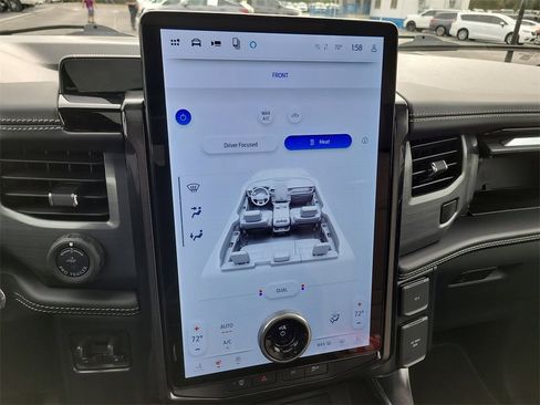 Used 2024 Ford F150 Lightning Platinum image 21