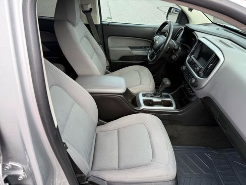 Used 2018 Chevrolet Colorado LT w/ LT Convenience Package RWD image 20