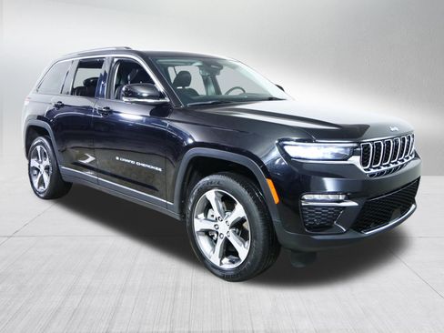 Used 2022 Jeep Grand Cherokee Limited 4xe w/ Luxury Tech Group II AWD/4WD image 1