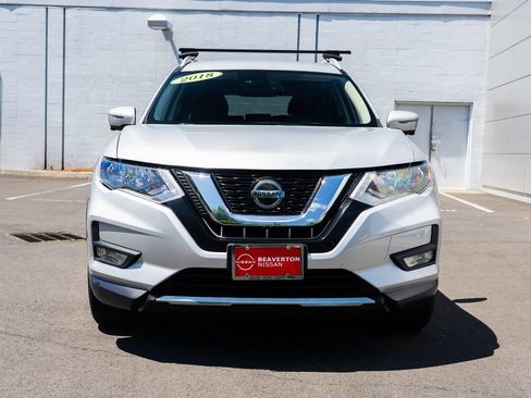 Used 2018 Nissan Rogue SL AWD/4WD image 2