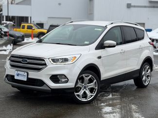 Used 2019 Ford Escape Titanium video 1