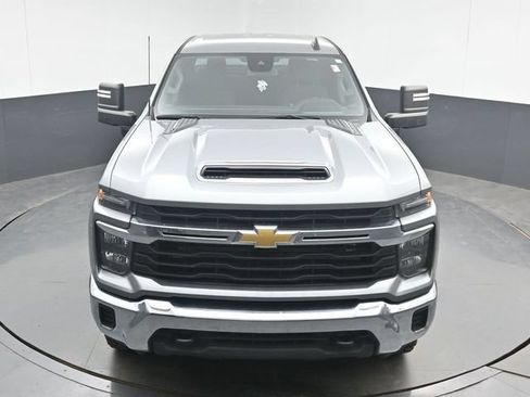 Used 2024 Chevrolet Silverado 2500 LT AWD/4WD image 22