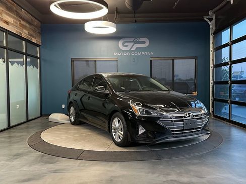 Used 2020 Hyundai Elantra Value Edition w/ Cargo Package (C1) FWD image 1