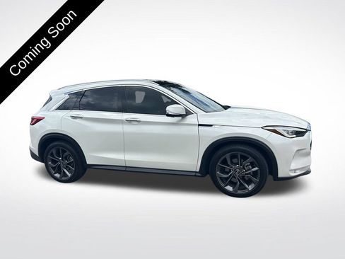 Used 2019 INFINITI QX50 Essential w/ Sensory Package AWD/4WD image 4