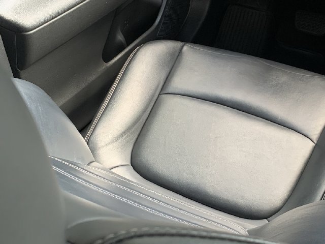 Used 2021 Toyota RAV4 XLE Premium FWD image 18