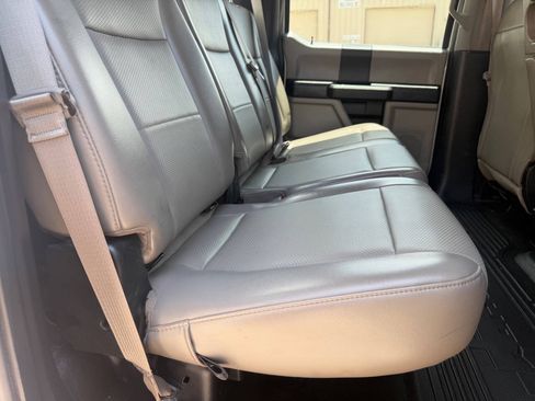 Used 2019 Ford F250 XL w/ Power Equipment Group AWD/4WD image 17