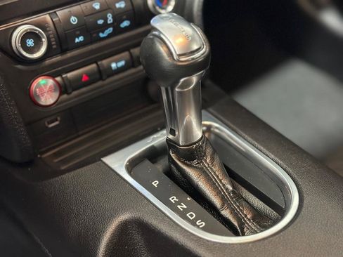 Used 2020 Ford Mustang Coupe image 21