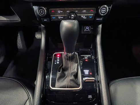 Used 2022 Jeep Compass Limited image 36