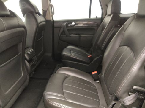 Used 2016 Buick Enclave Leather image 18