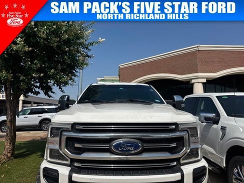 Used 2022 Ford F250 Platinum w/ FX4 Off-Road Package AWD/4WD image 1