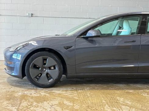 Used 2023 Tesla Model 3 Standard Range image 14