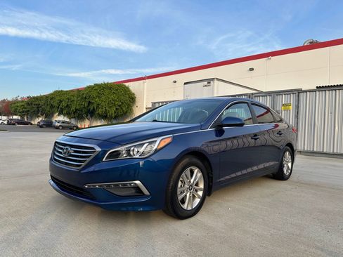 Used 2015 Hyundai Sonata SE w/ Option Group 09 image 1