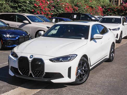 Used 2024 BMW i4 eDrive40 w/ Convenience Package RWD image 2
