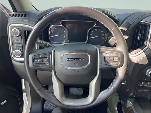 Used 2022 GMC Sierra 3500 Denali AWD/4WD image 19