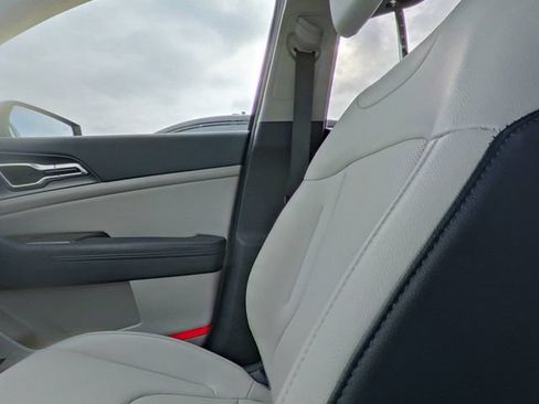 Used 2023 Kia Sportage EX FWD image 27