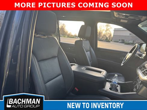 Used 2021 Chevrolet Tahoe Z71 w/ Luxury Package image 5