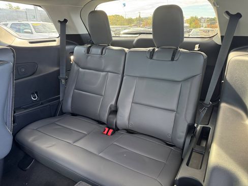 New 2025 Ford Explorer Active w/ Active Comfort Package image 17