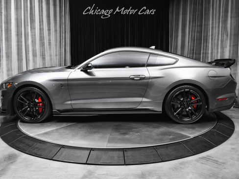 Used 2021 Ford Mustang Shelby GT500 w/ Technology Package RWD image 33
