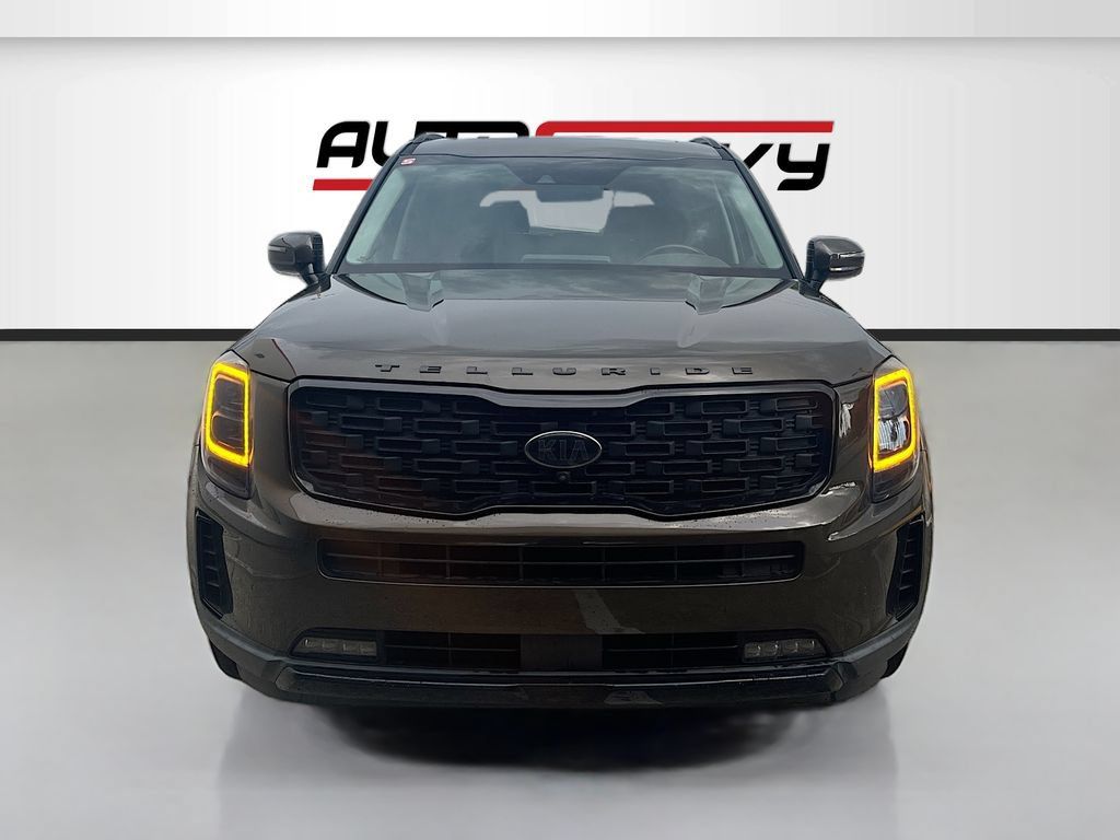 Used 2021 Kia Telluride SX w/ Nightfall Edition Package AWD/4WD image 2