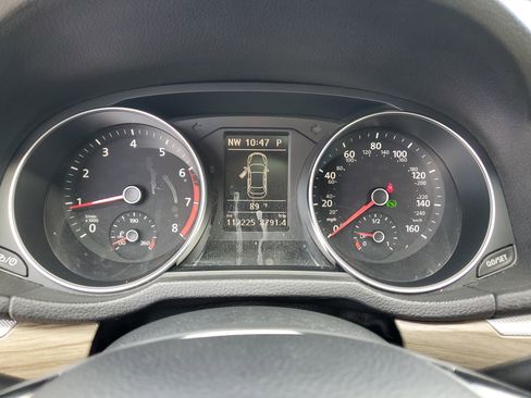 Used 2018 Volkswagen Passat 2.0T SE image 16