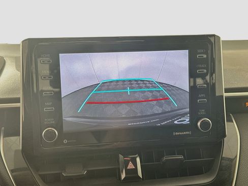 Used 2021 Toyota Corolla LE FWD image 21