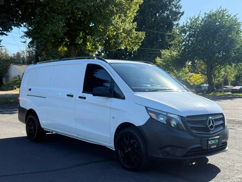 Used 2019 Mercedes-Benz Metris image 8