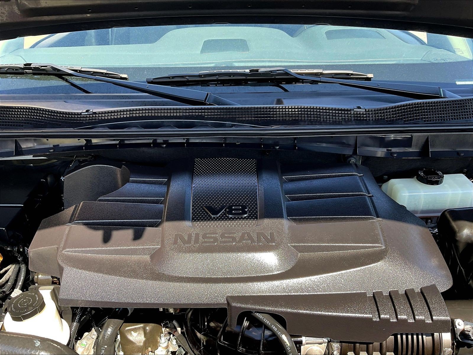 Certified 2024 Nissan Titan SV w/ SV Convenience Package AWD/4WD image 34