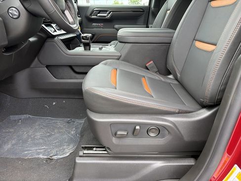 New 2026 GMC Sierra 1500 AT4 w/ Technology Package AWD/4WD image 17