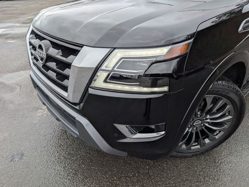 Used 2023 Nissan Armada Platinum w/ Captain's Chairs Package image 12