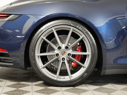 Certified 2020 Porsche 911 Carrera S RWD image 21
