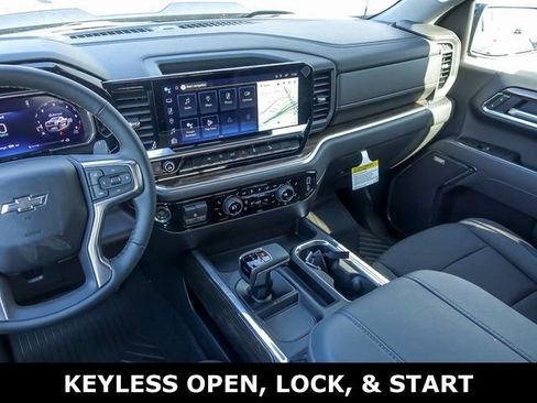 New 2026 Chevrolet Silverado 1500 LT Trail Boss w/ Convenience Package II image 17