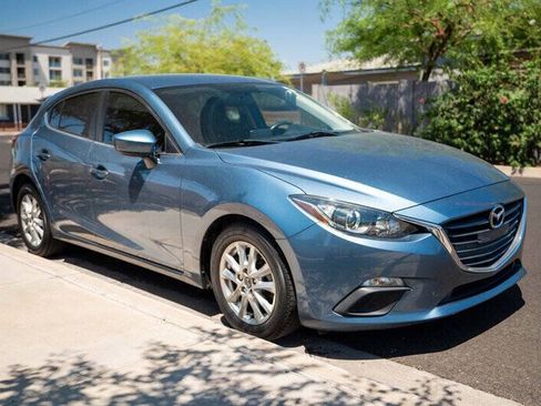 Used 2014 MAZDA MAZDA3 i Touring w/ Technology Package FWD image 7