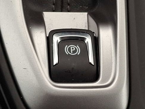 Certified 2024 Chevrolet Trax LS w/ LS Convenience Package image 22