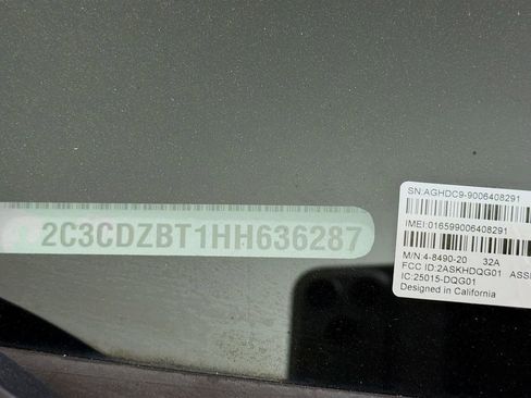 Used 2017 Dodge Challenger R/T image 29