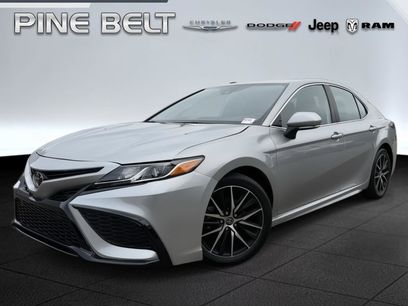 Used 2023 Toyota Camry SE w/ Convenience Package