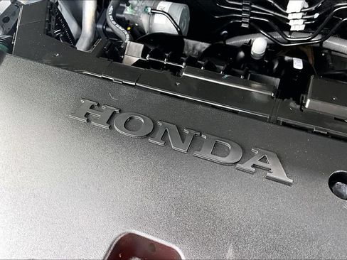 Certified 2025 Honda HR-V LX image 28