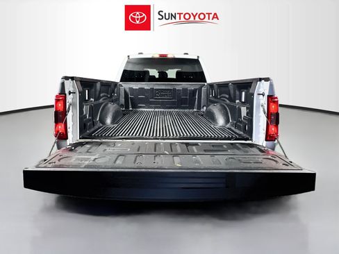Used 2023 Ford F150 XLT AWD/4WD image 32