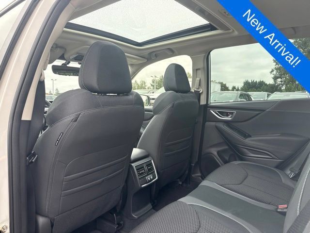 Used 2023 Subaru Forester Premium AWD/4WD image 10